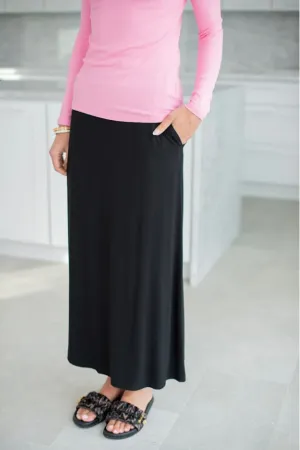 Mayas Place Black Flowy Maxi Reinforced Pockets