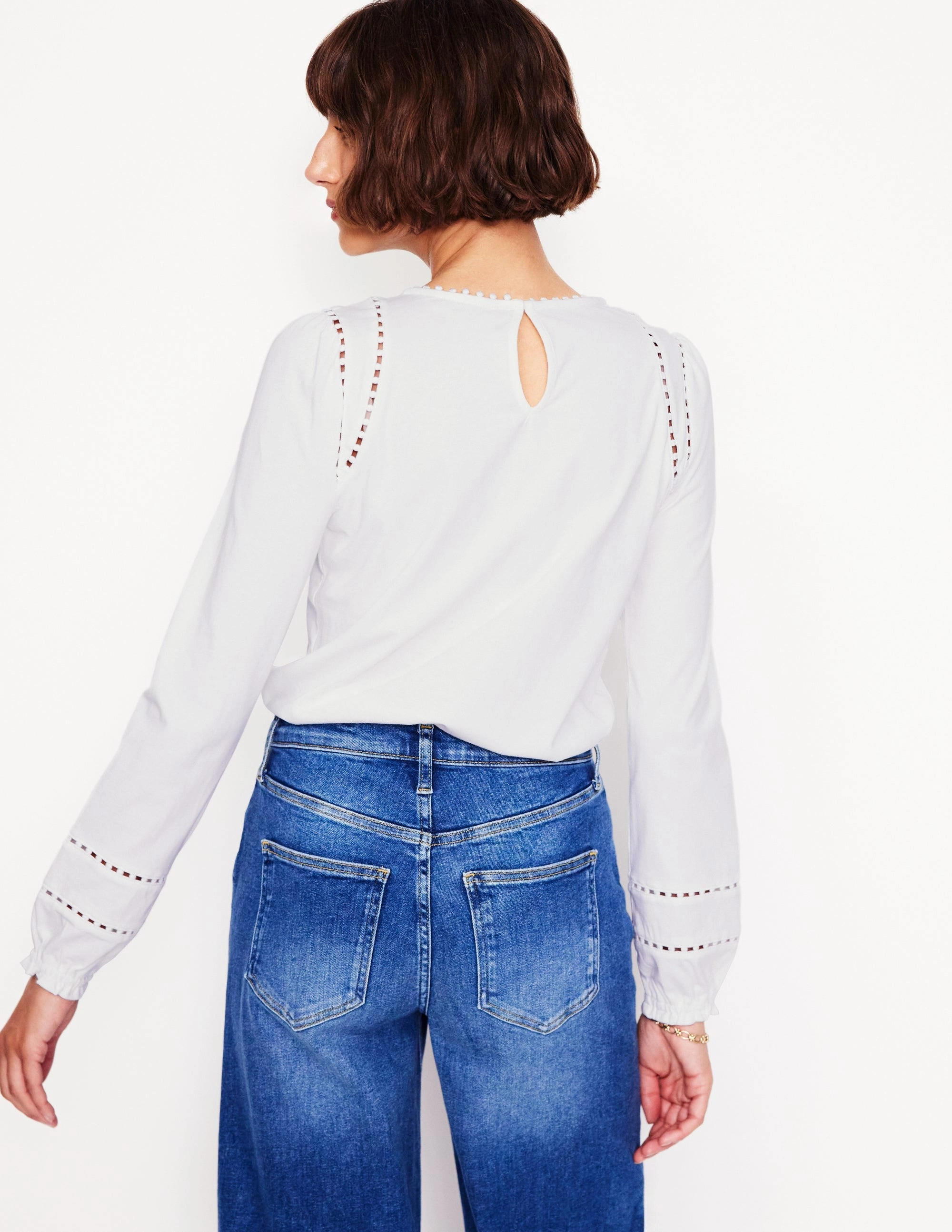 Mila Long Sleeve Top-White Hidden Storage Pockets Compression Fit Technology