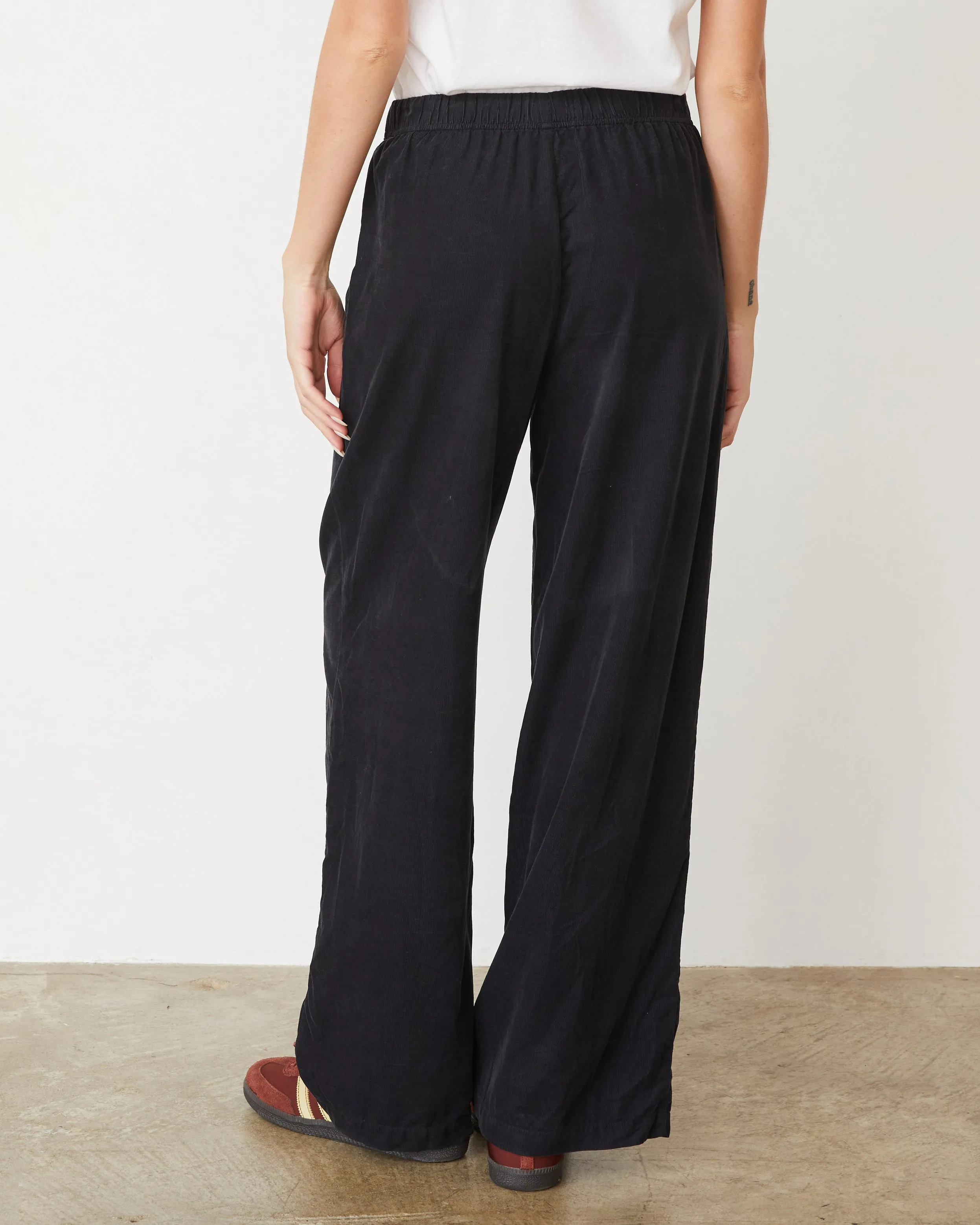 Soft Lines Mini Corduroy Boxer Pant