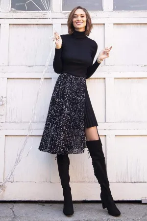Modern Details All Day Comfort Pipa Skirt in Snowflower