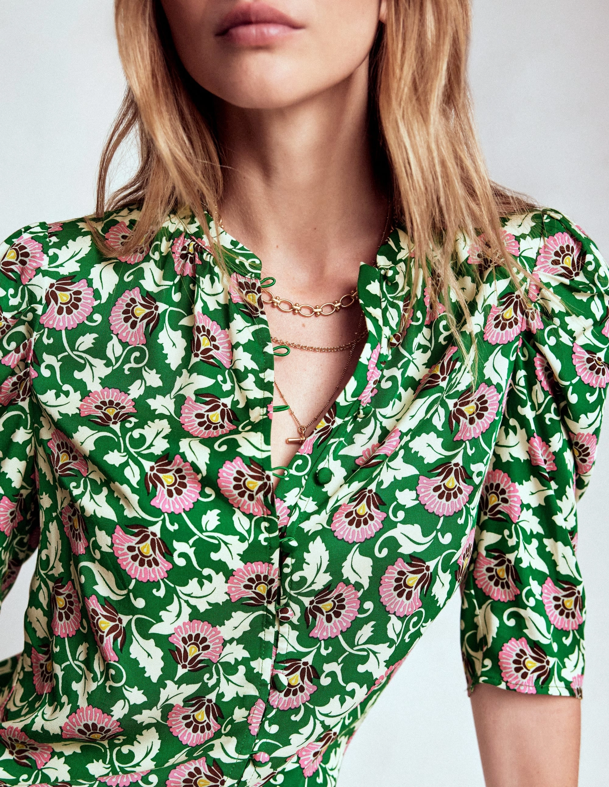 Mutton Sleeve Smart Top-Rich Emerald, Ornate Vine HighCollar Design