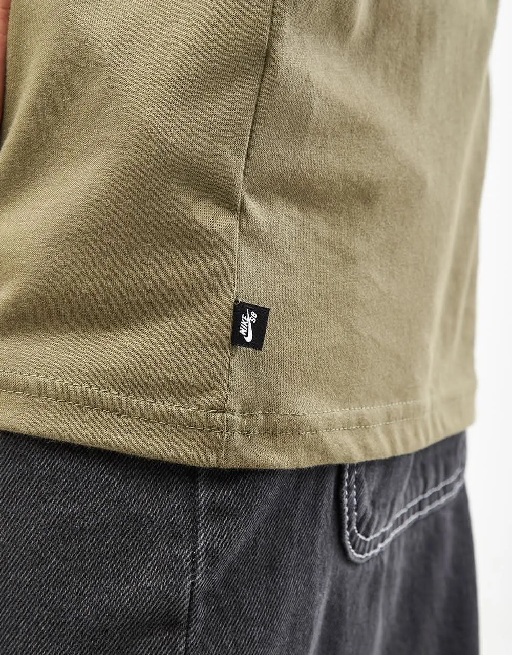 Nike SB Central Logo T-Shirt - Medium Olive