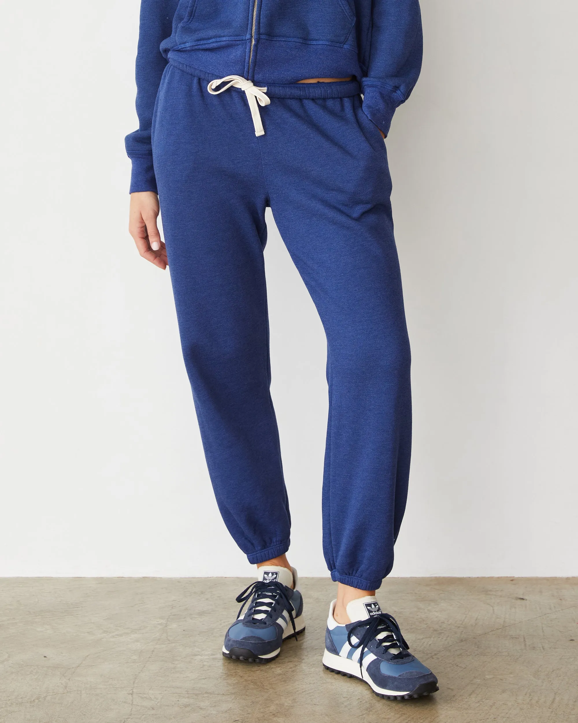 Soft Performance Flex Movement Teddy Fleece Relaxed Sweat