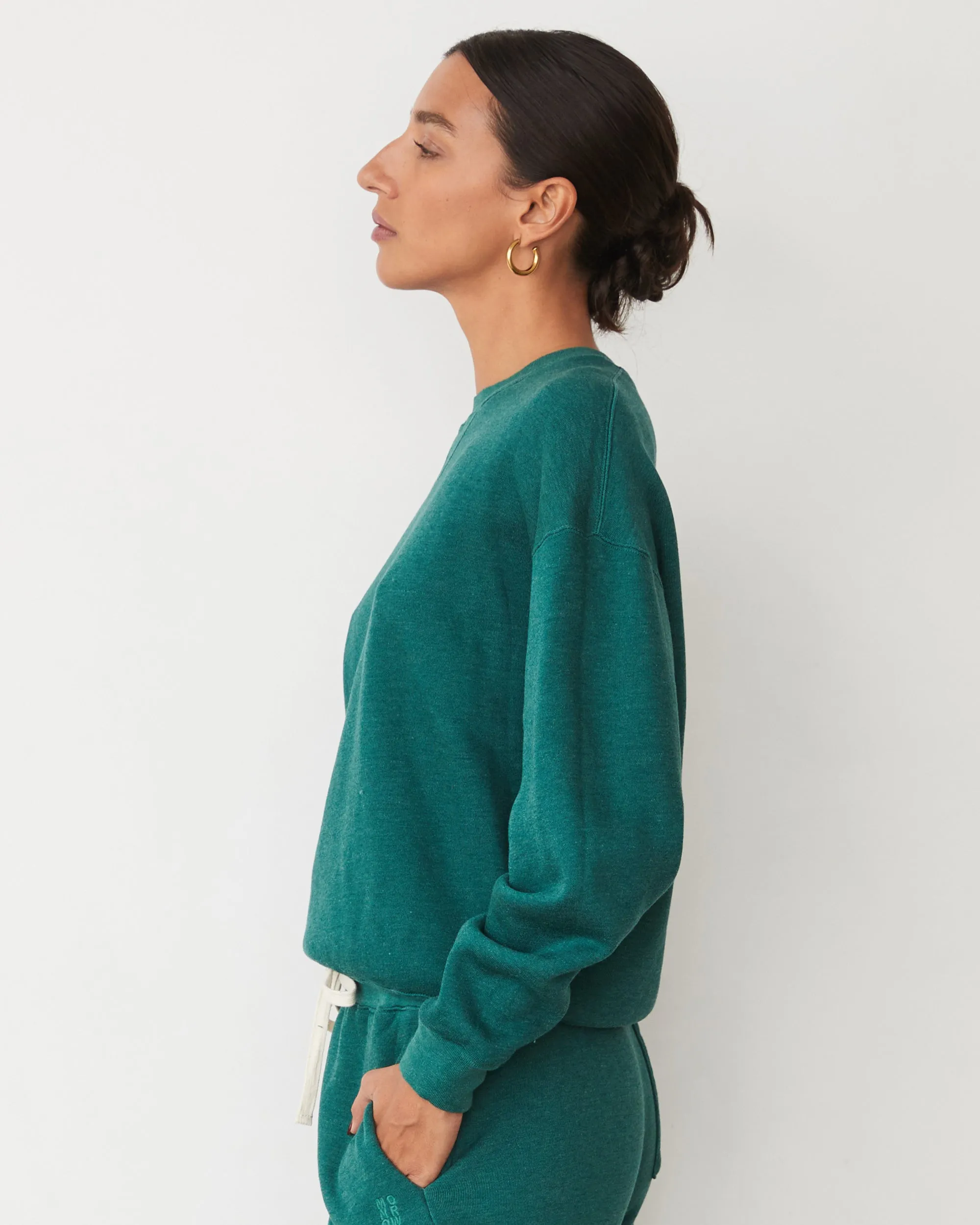 Teddy Fleece Crew Neck Sweatshirt Flatlock Seam Design