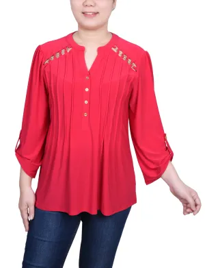 Long Sleeve Pintuck Front Top With Chain Details ContrastStitching BondedShoulder