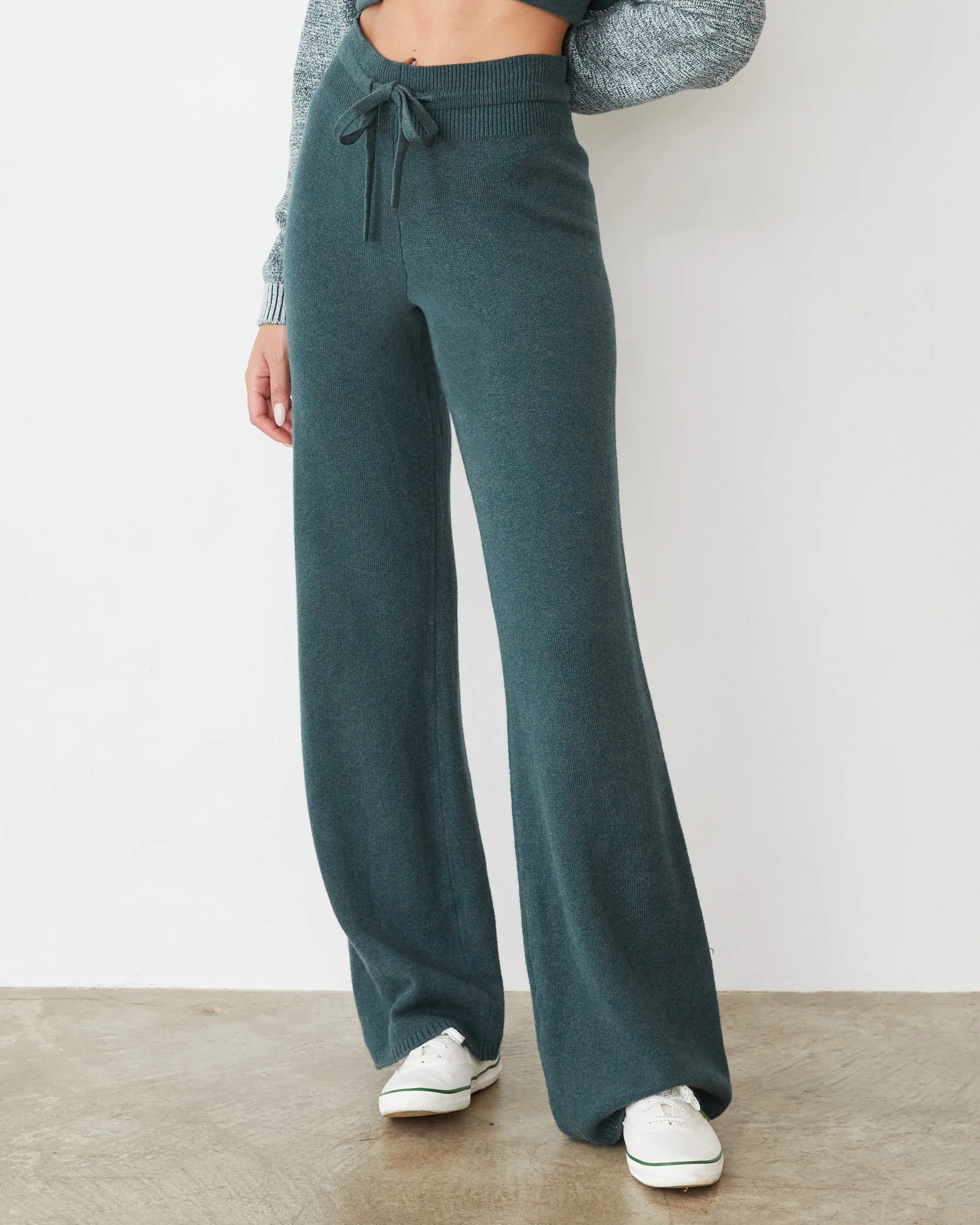 Organic Cotton Cashmere Relaxed Pant Rubberized grip MultiFunctionalPockets