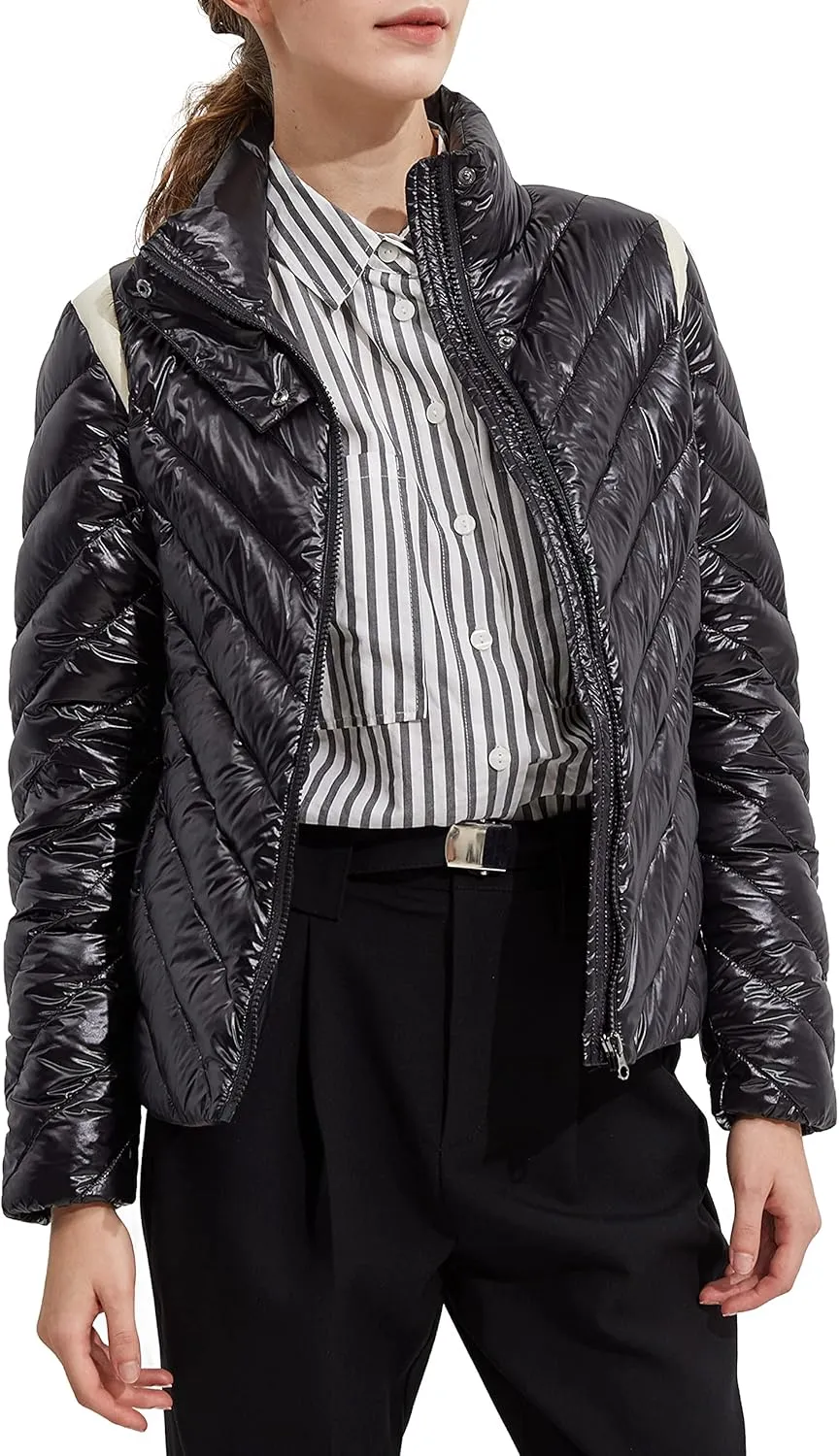 Orolay Women's Lightweight Down Coat Reversible Down Jacket with Hood