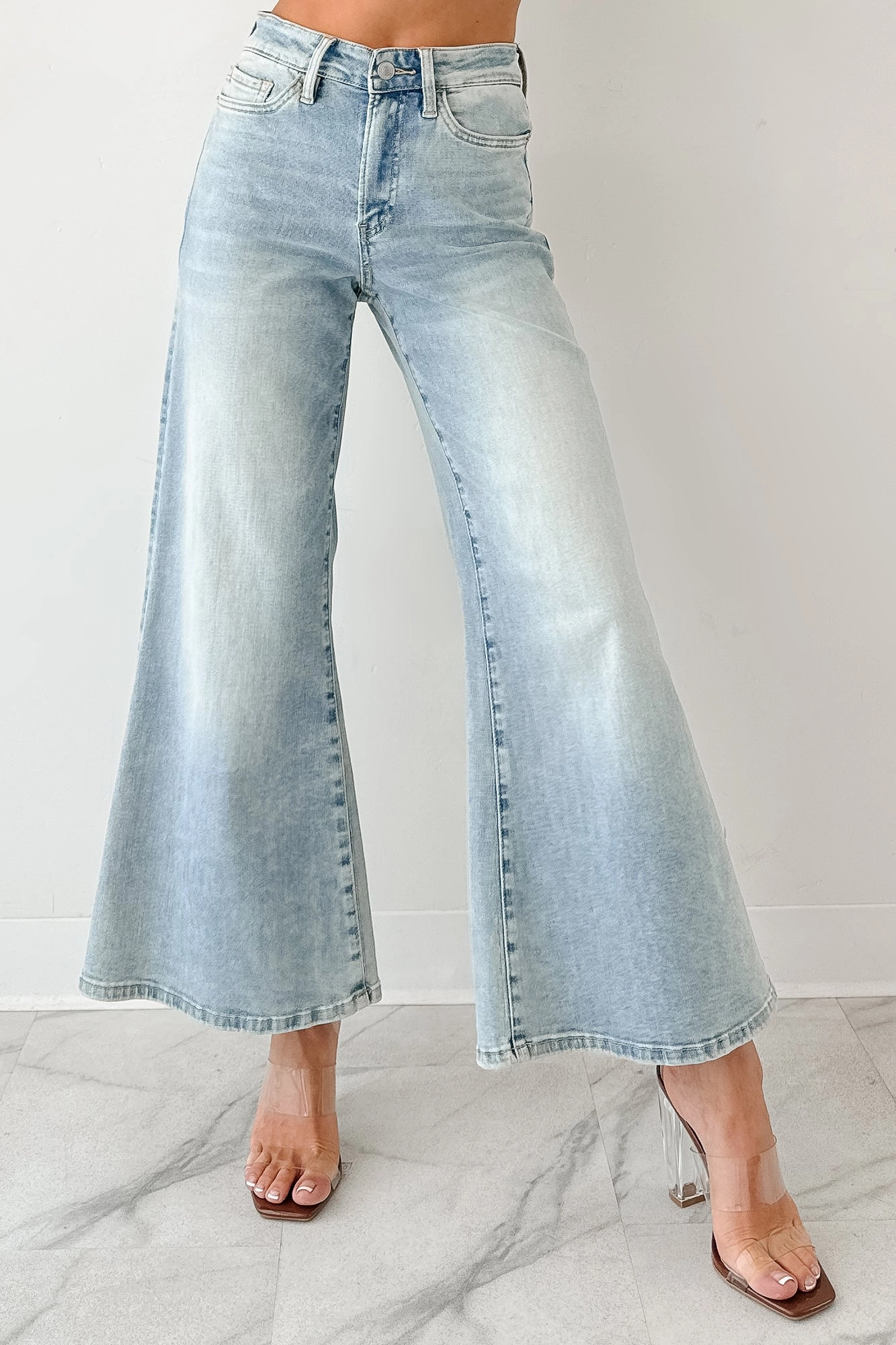 Oscar High Rise Wide Leg Mica Jeans (Light Aqua) HeatRegulating ZipperedPockets