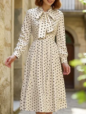 Retro style bow collar long sleeve polka dot dress Pleated-Texture Minimalist Style