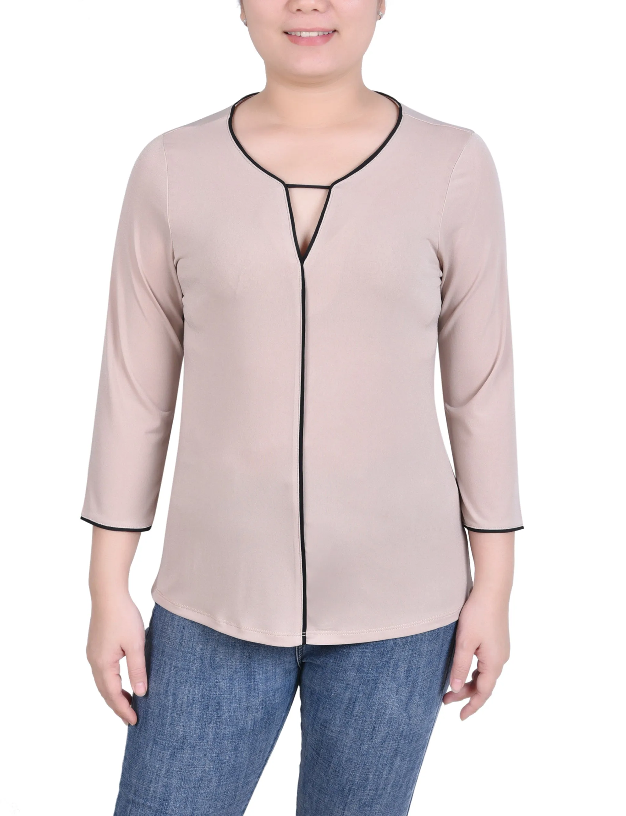 DoubleStitched Construction Brushed Interior Petite 3/4 Sleeve Piped Top