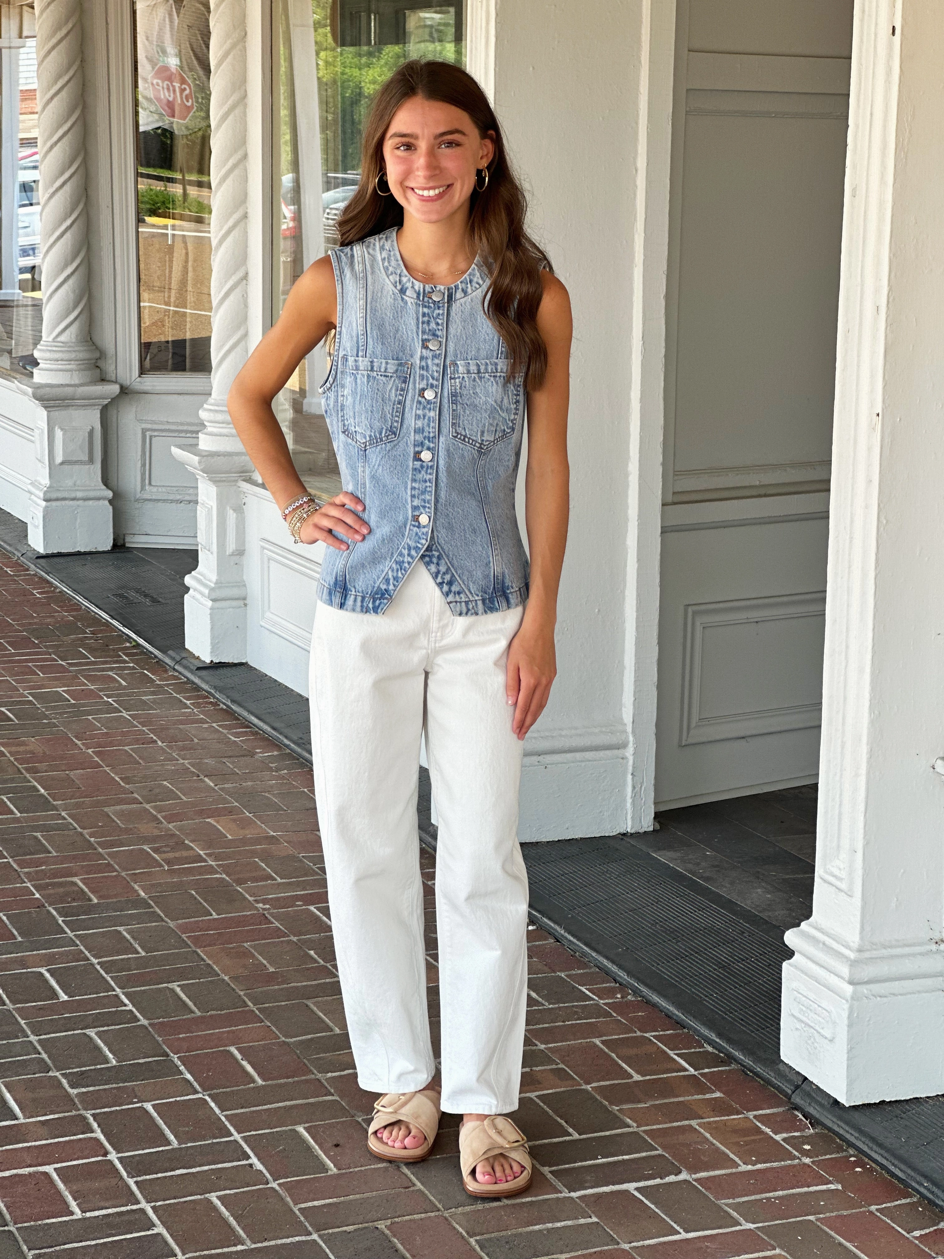 Smooth Style Night Out City Walk Minimalist Pistola Gia Fitted Vest in Gaze