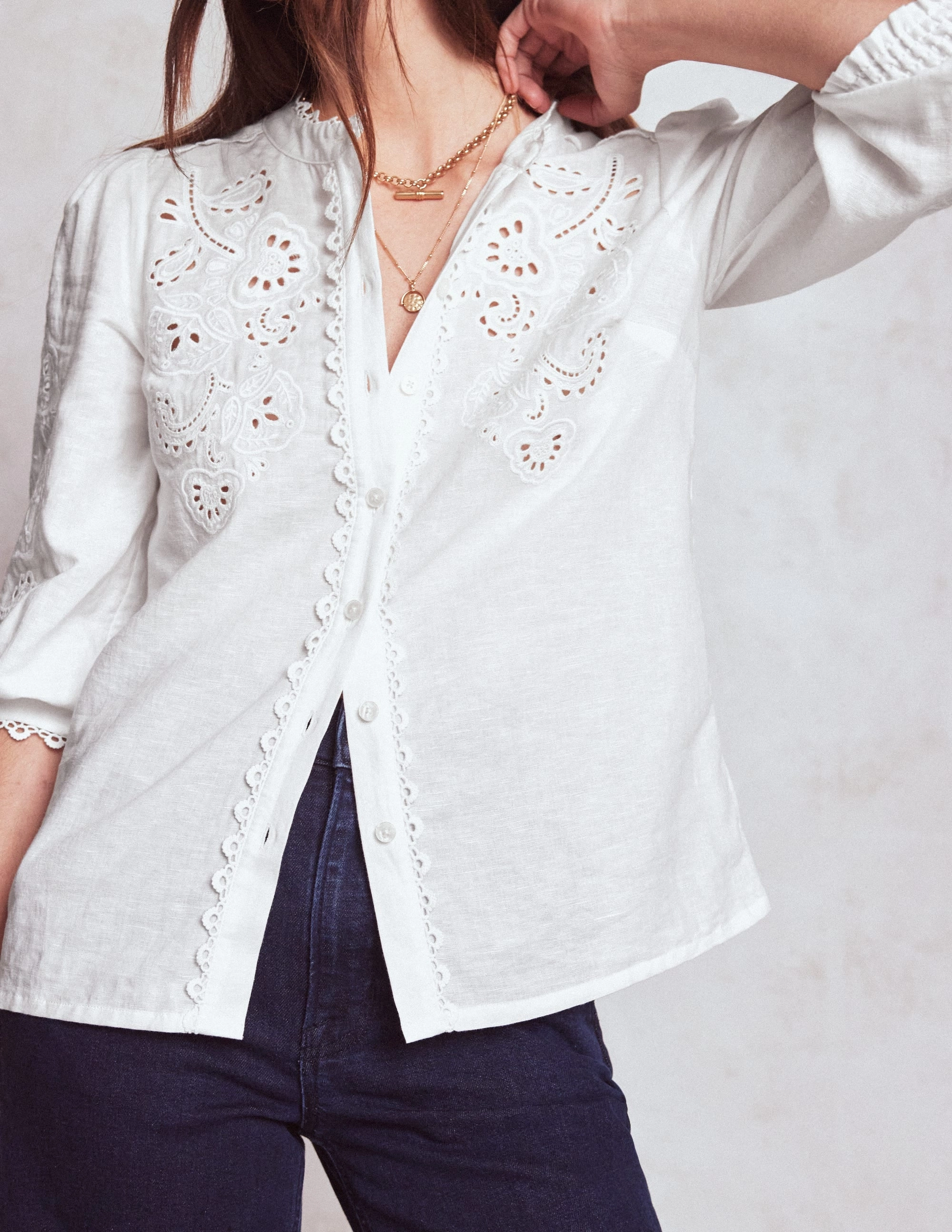LowProfileZipperSystem Durable Reinforced Elbow Patches Alicia Cutwork Linen Top-White, Cutwork Embroidery