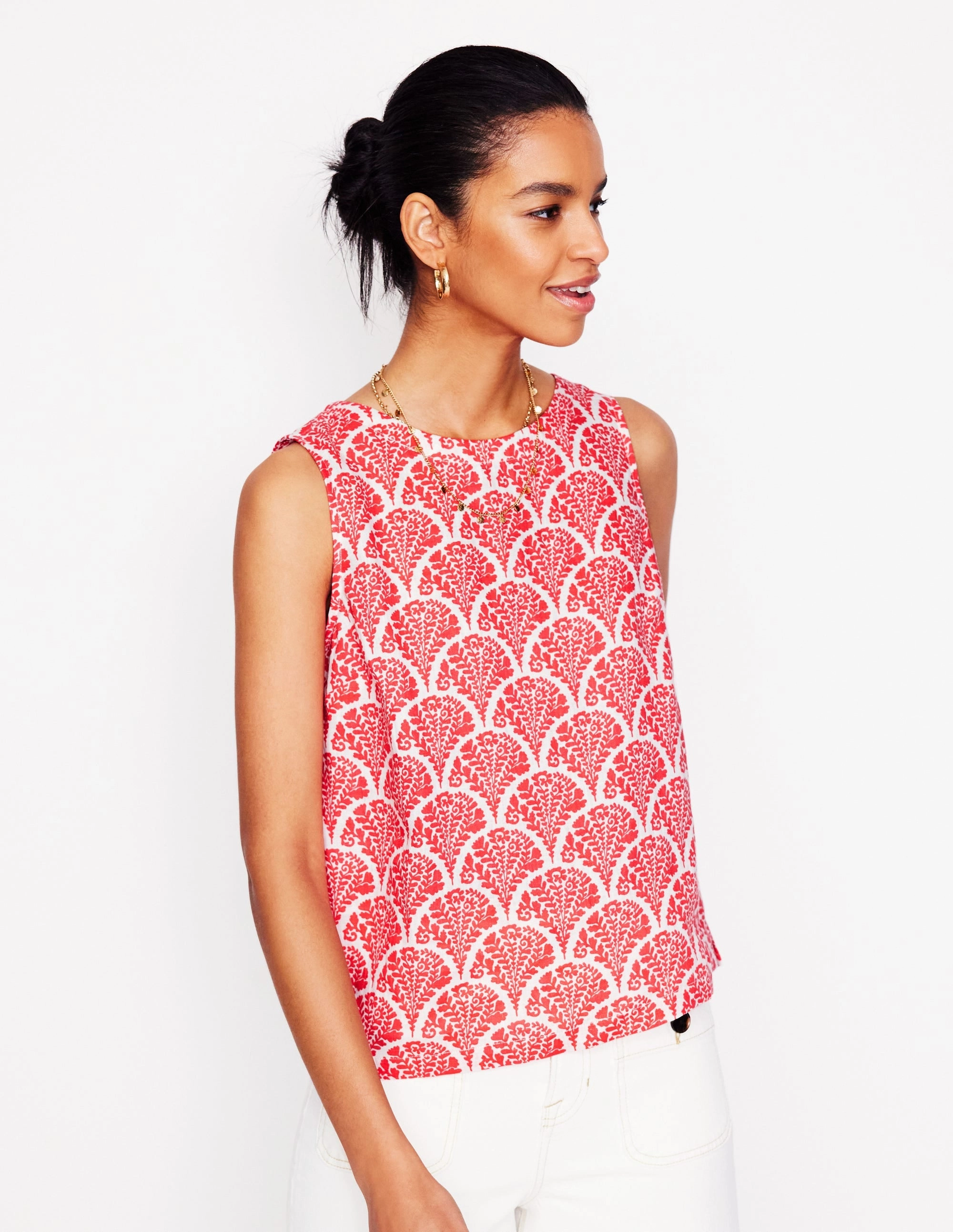 Non Irritating Seam Finish Linen Shell Top-Jam Red, Blossomy