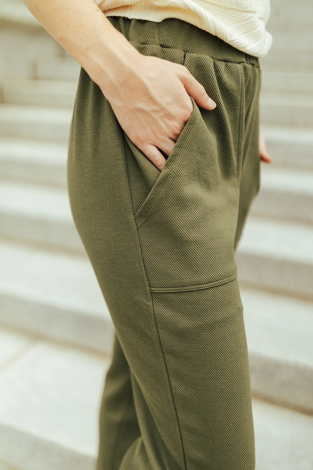 Flat Lock Stitching Day Ready Quinn Pants