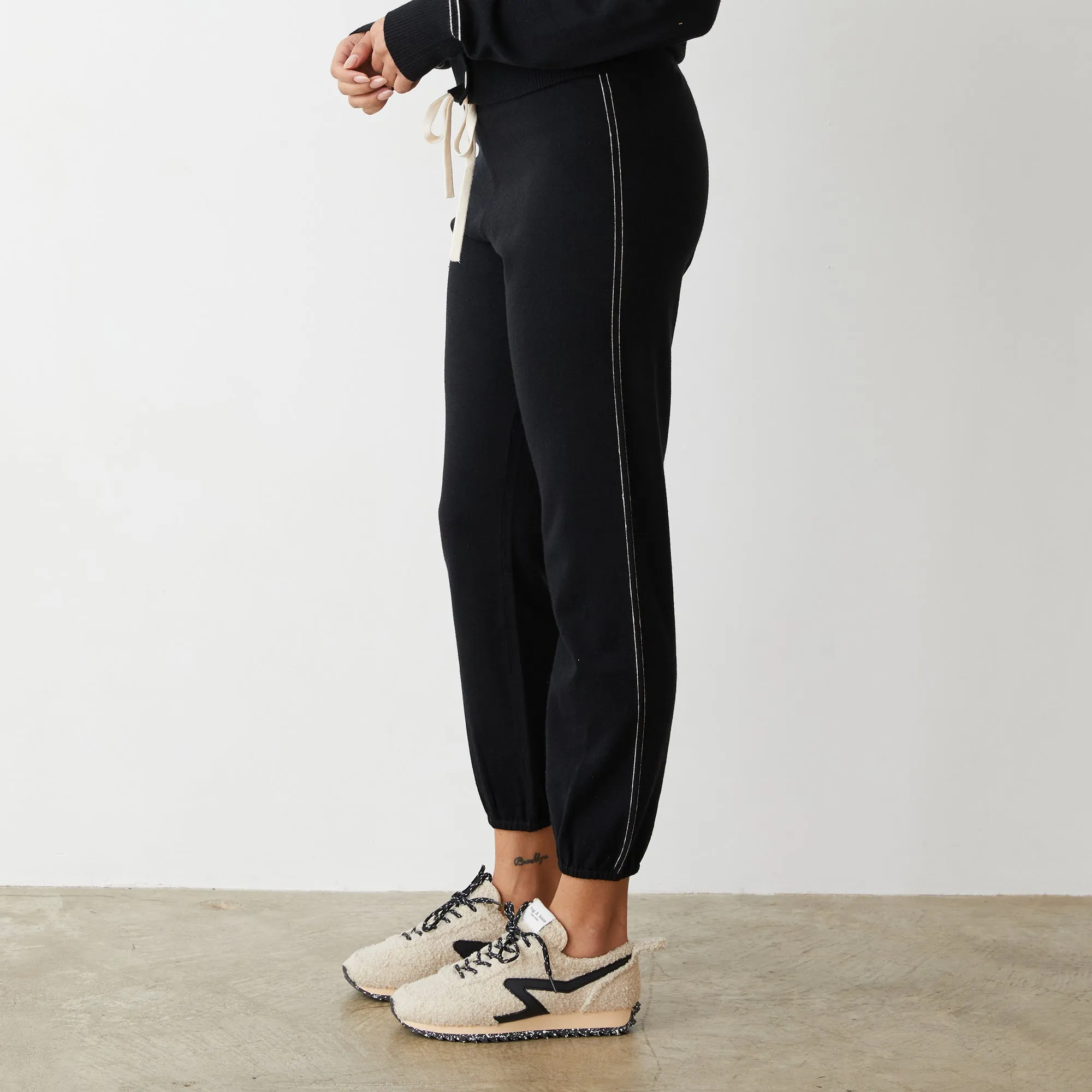 Lightknit Contrast Stitch Vintage Sweat Slimline Fit