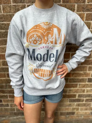 "Modelo" Oversized Graphic Crewneck