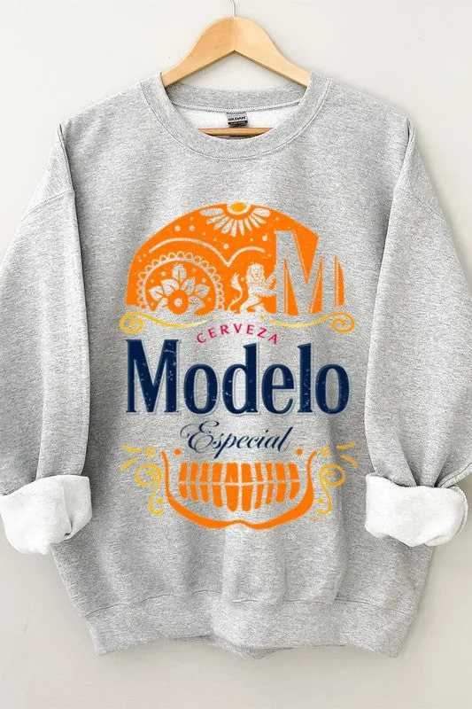 "Modelo" Oversized Graphic Crewneck