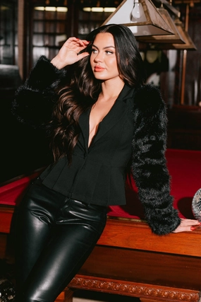 Real Life Diva Faux Fur Sleeve Blazer (Black) TapedZippers