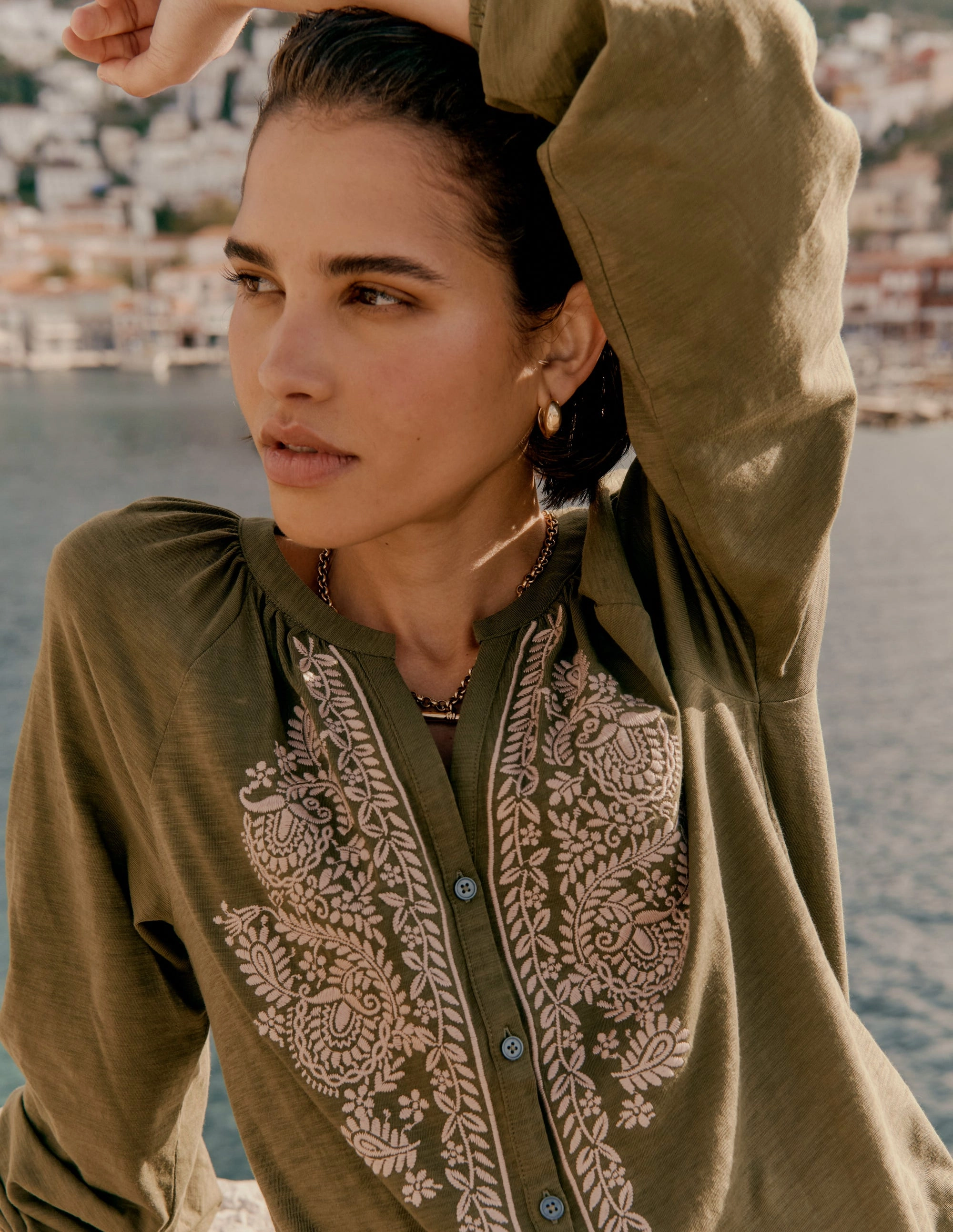 Alma Embroidered Shirt-Woodland Green Versatile Layering Cut PlacketDetail