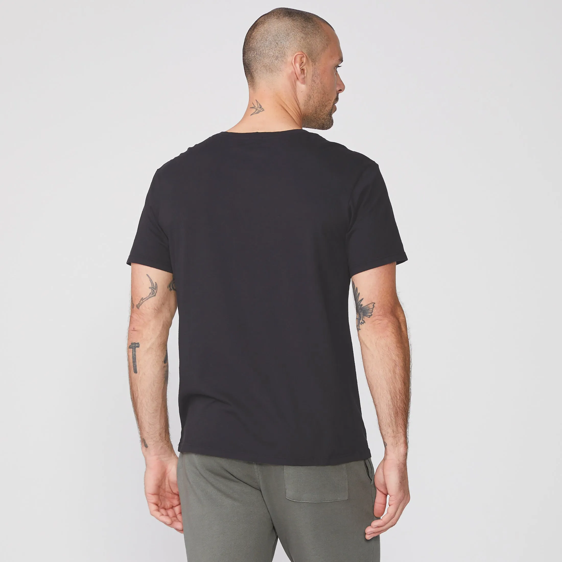 Relaxed Pocket Crew AllSeason Wearability Casual Wear