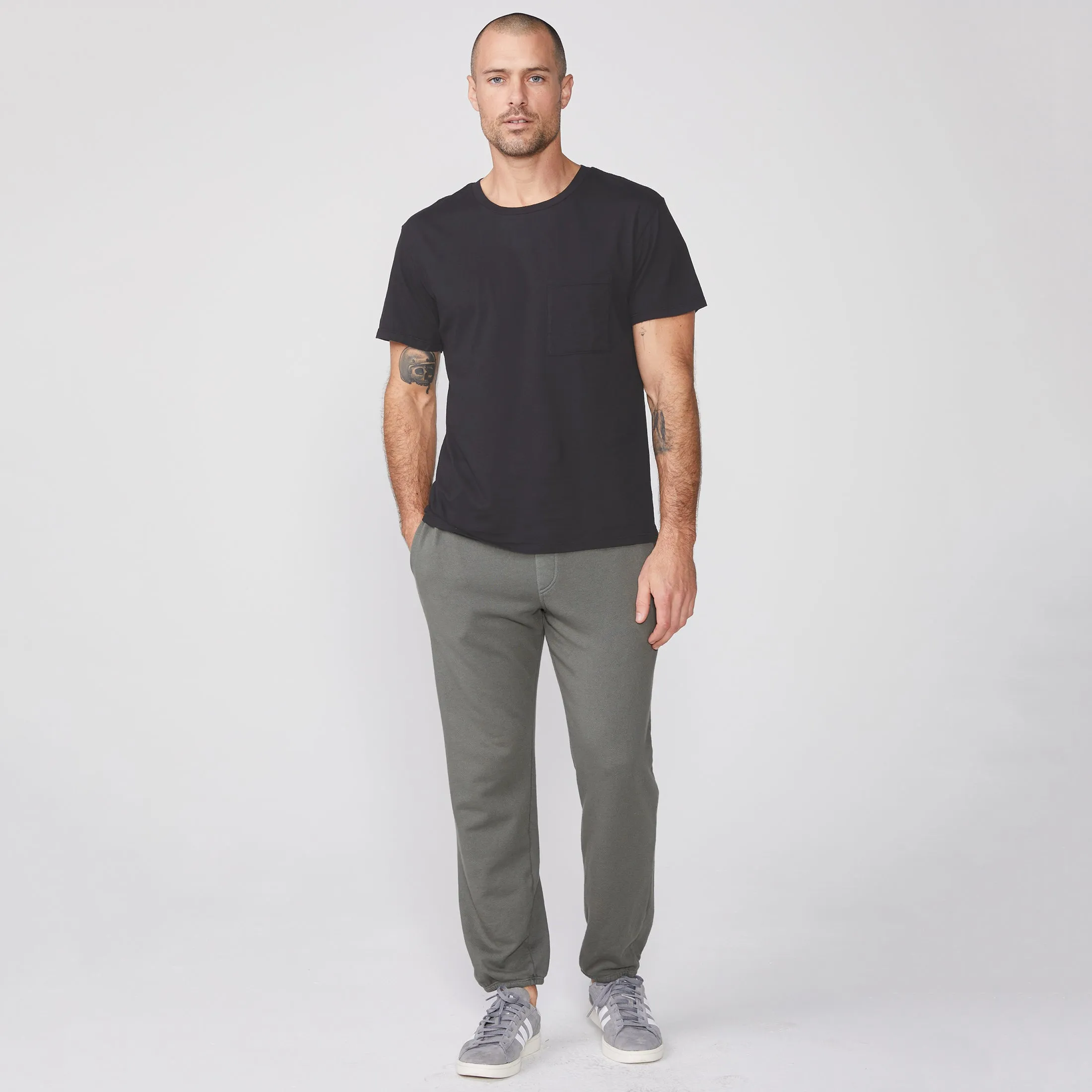 StretchFit Design Reinforced Seams Relaxed Pocket Crew