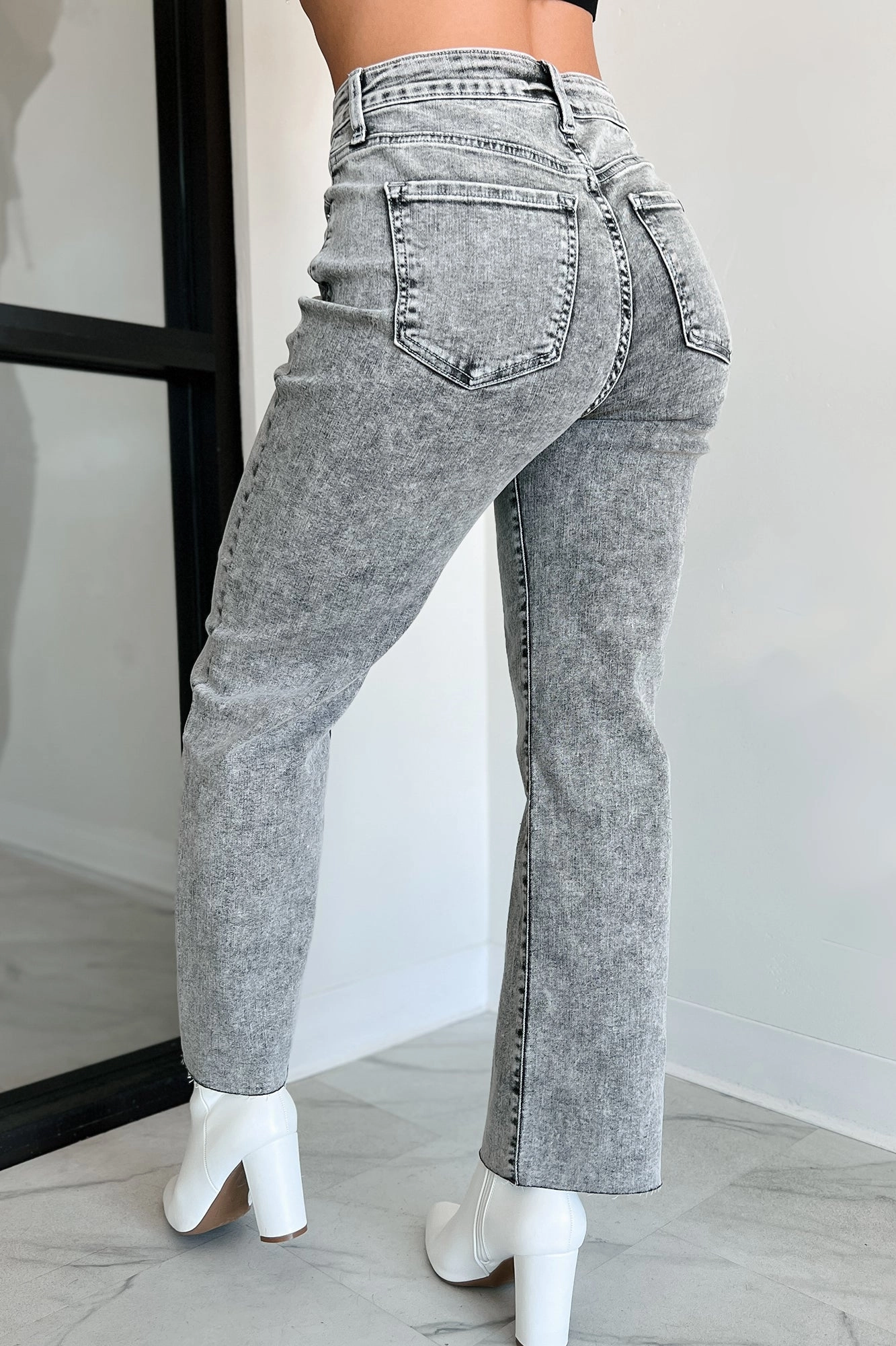 Practical Comfort Flexible Comfort Wear Tannis High Rise Wide Leg Sneak Peek Jeans (Light Acid)