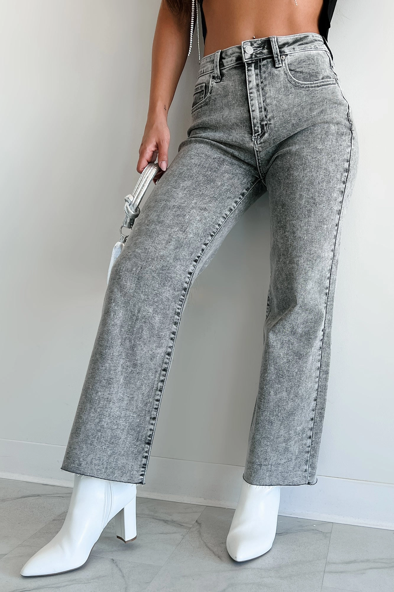 Tannis High Rise Wide Leg Sneak Peek Jeans (Light Acid) No Ride-Up On The Move