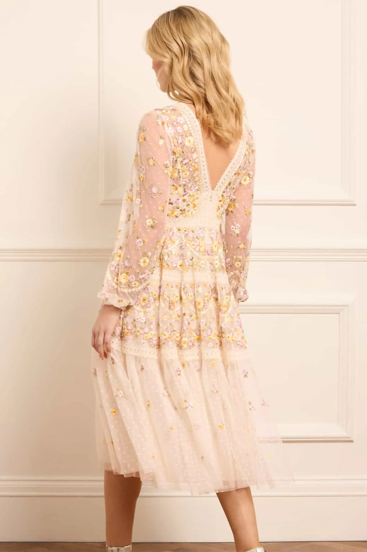 Garland Ribbon Midaxi Dress Fitted Style