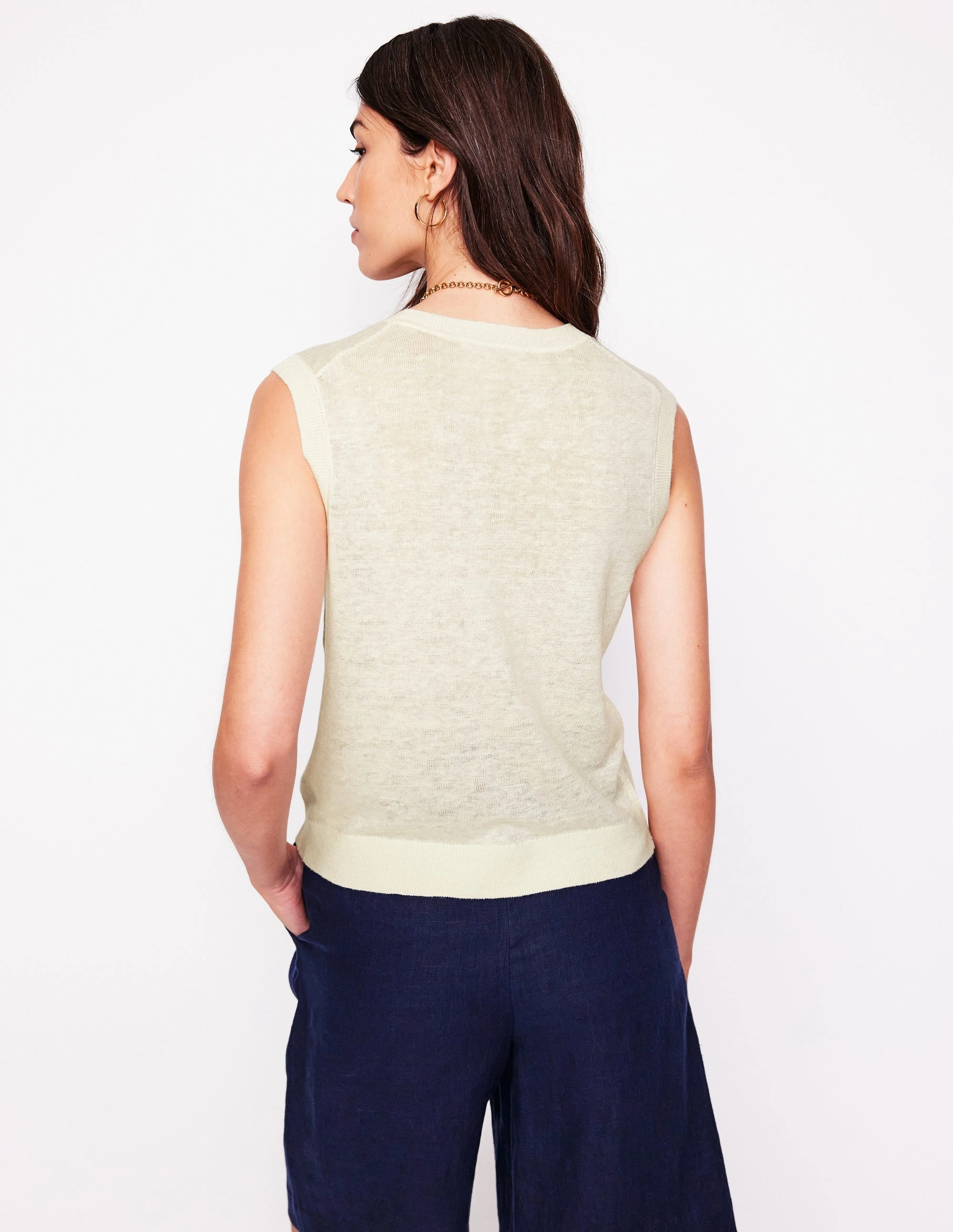 Thermal Air Pocket Layered Weight Distribution Guide V-Neck Linen Waistcoat-Warm Ivory