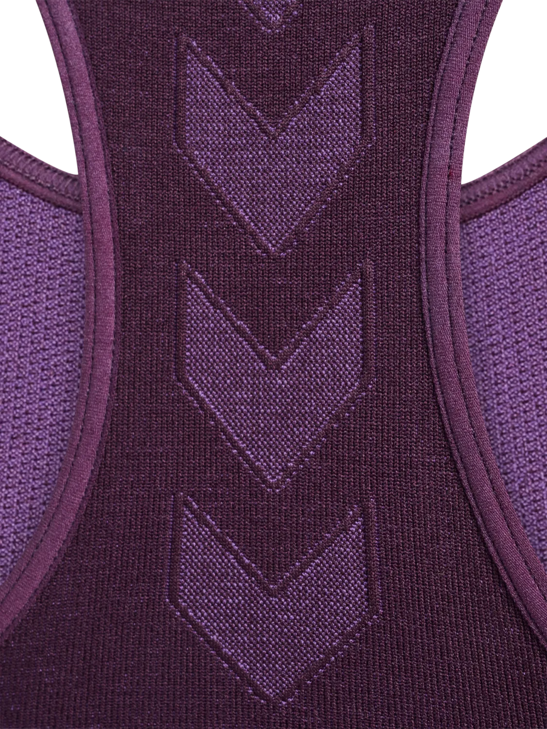Seamless sports top