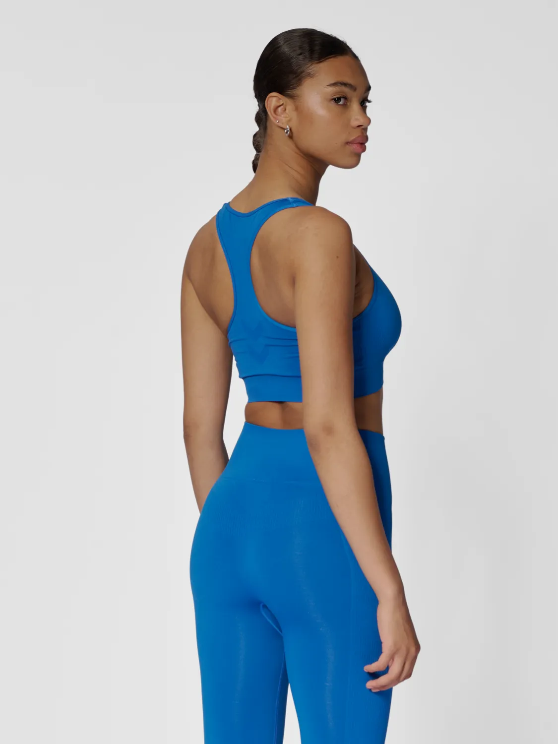 Seamless sports top