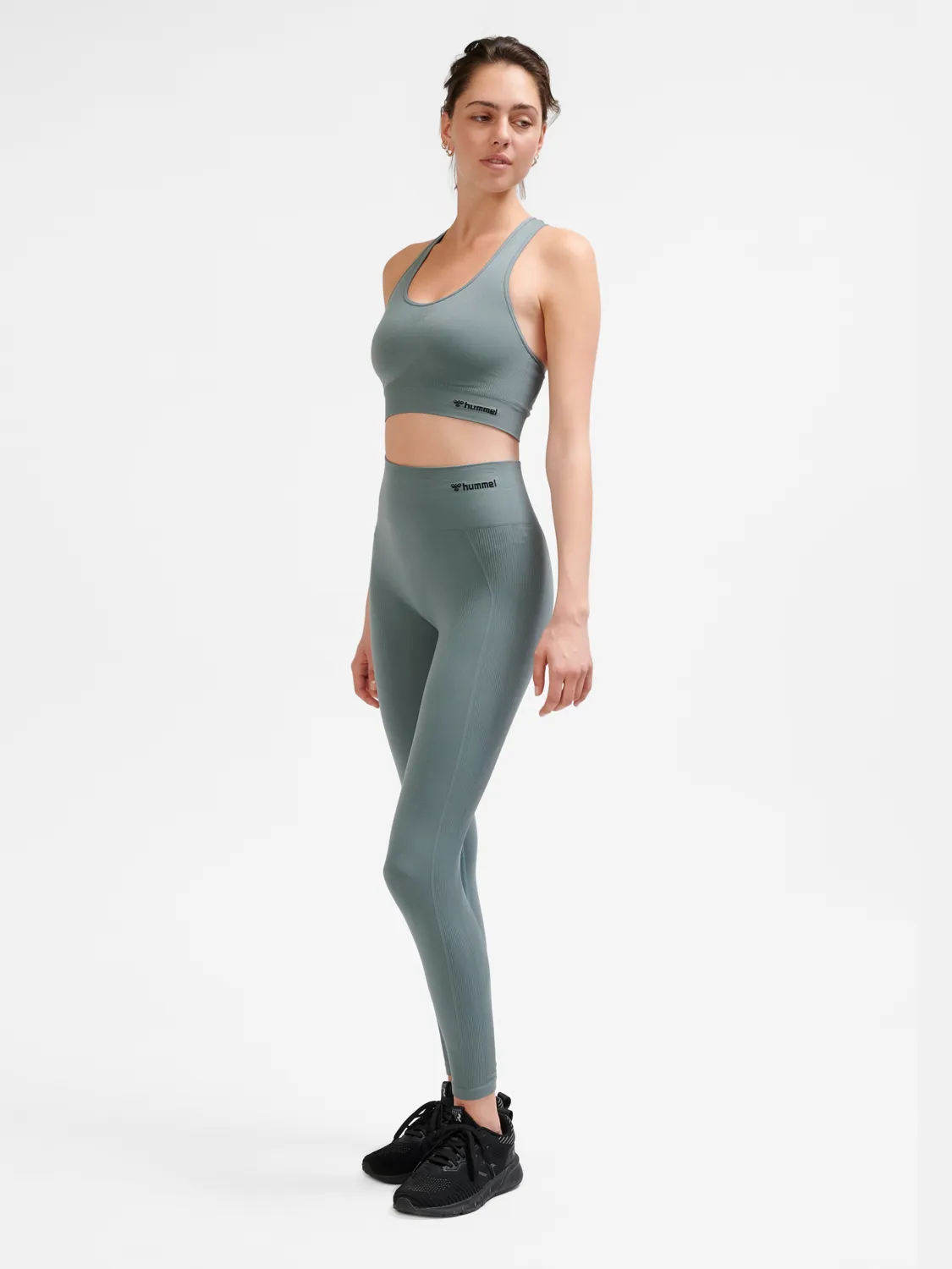 Seamless sports top
