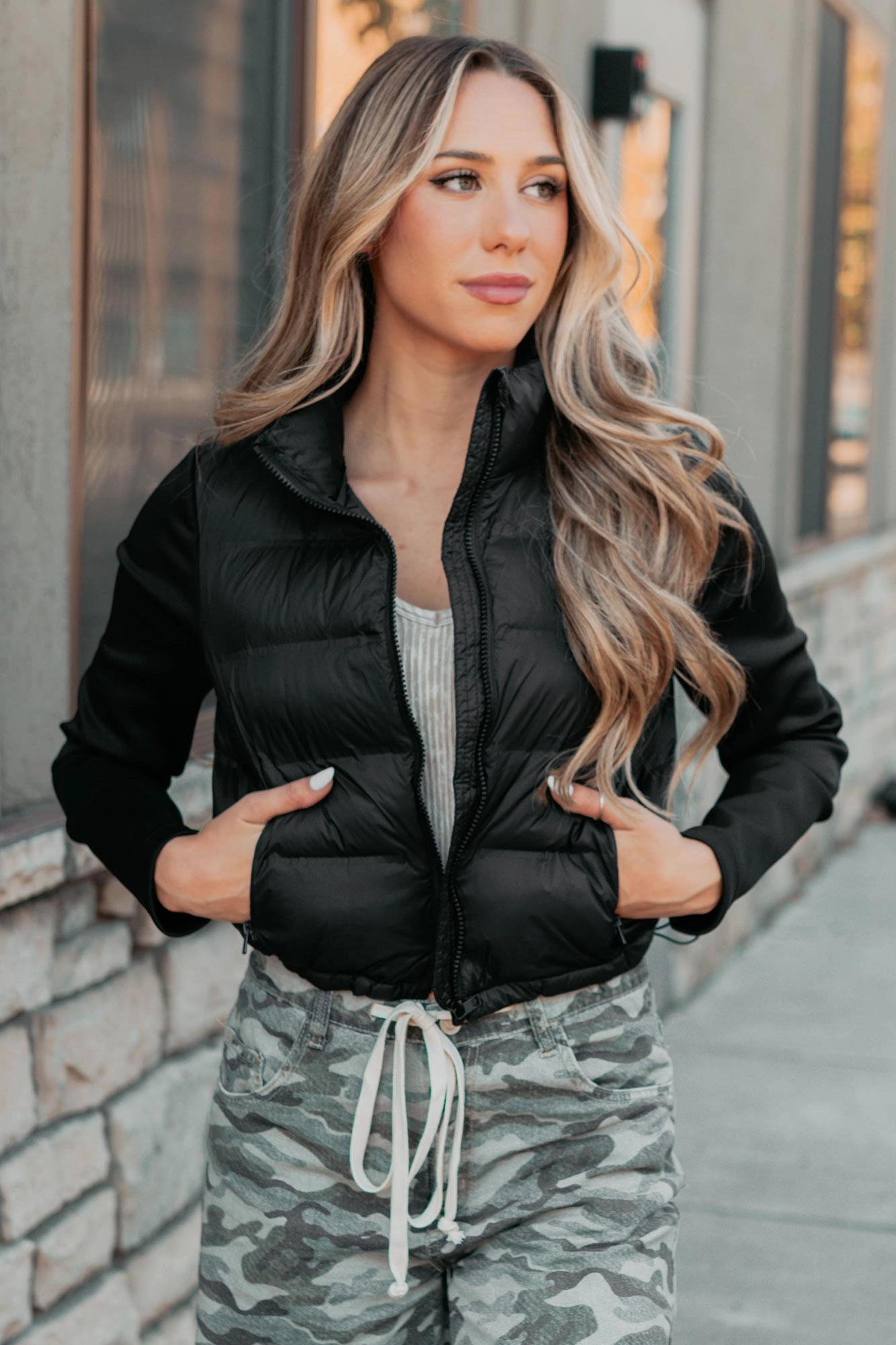 Frost Bound Scuba Sleeve Puffer Jacket (Black) Nail-clipper Crisp Air
