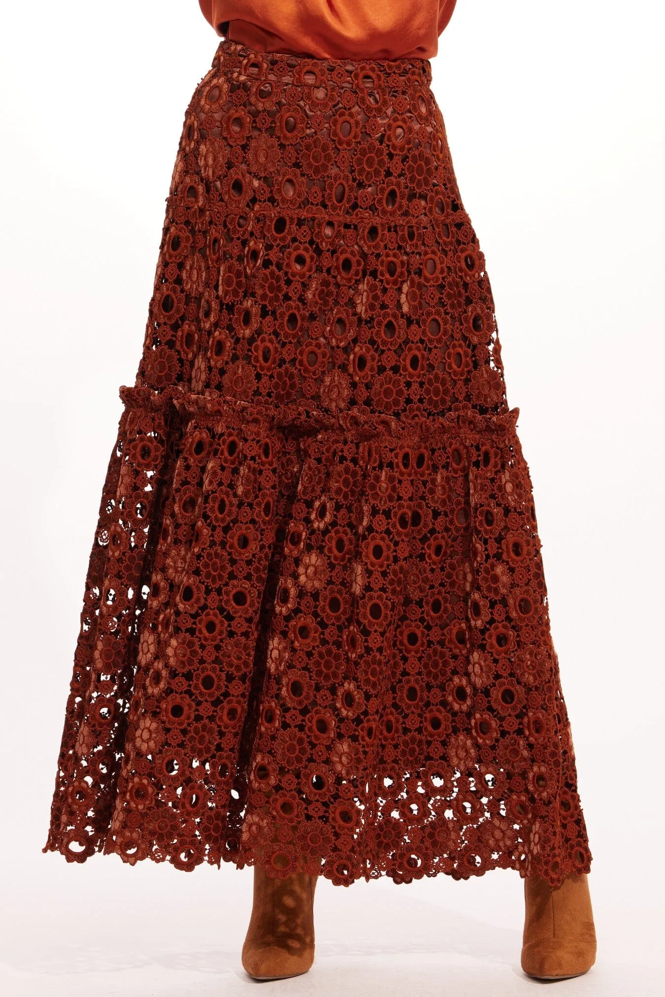 Melville Skirt ?C Sumatra Lace Non Irritating Seams Cool Tone