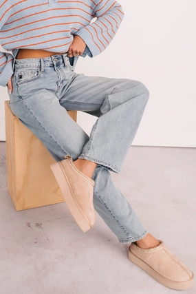 Brock High Rise Barrel Leg Kancan Jeans (Light) Urban Look