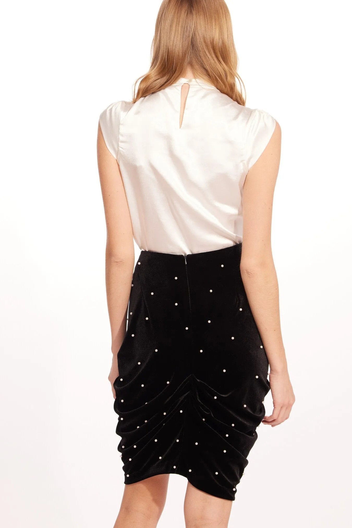 Elegant Flow Serenity Skirt ?C Black Velvet Pearl