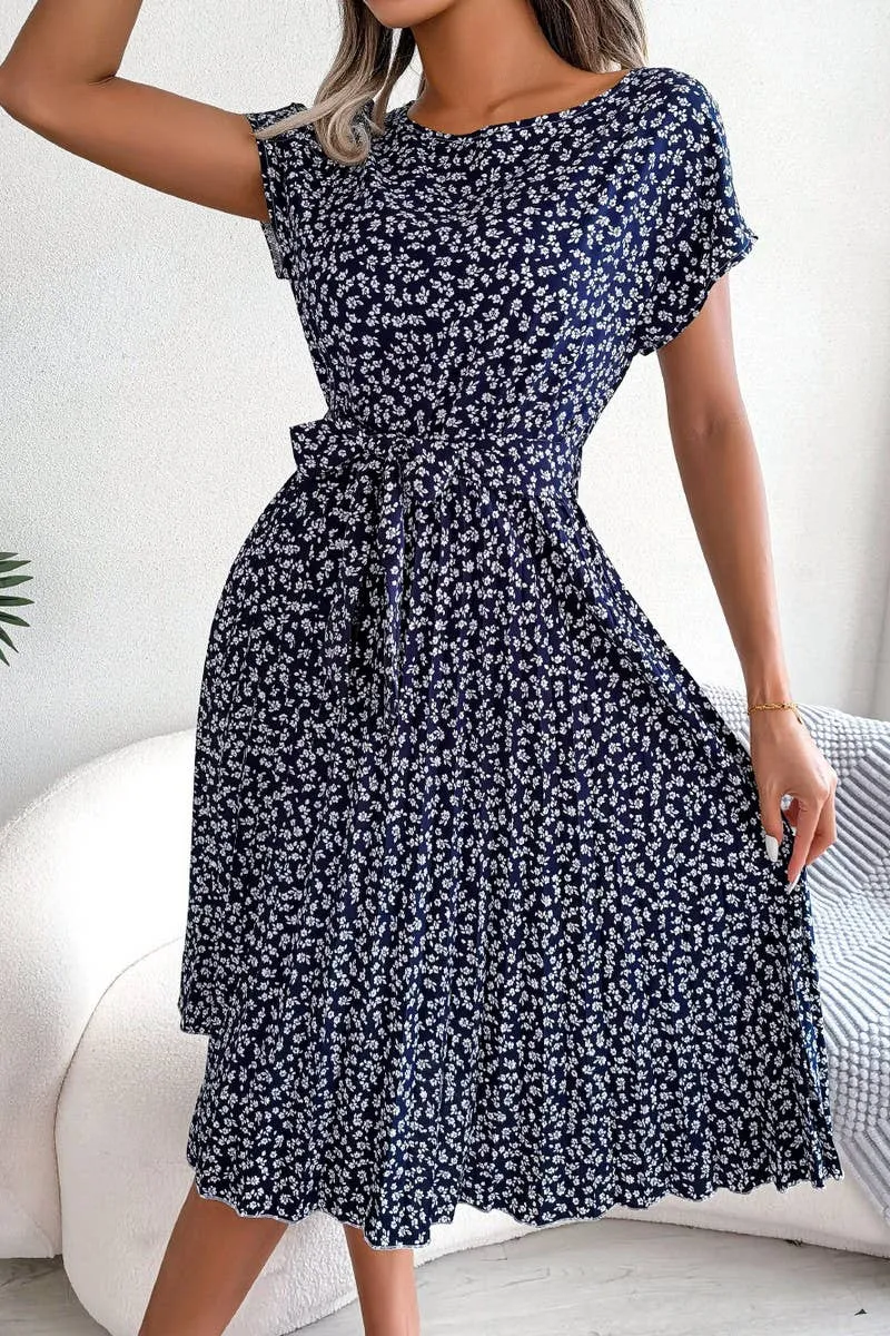 CASUAL SHORT SLEEVE FLORAL LARGE PLEATED DRESS_CWDSD2554 Travel Light Flattering Fit for All