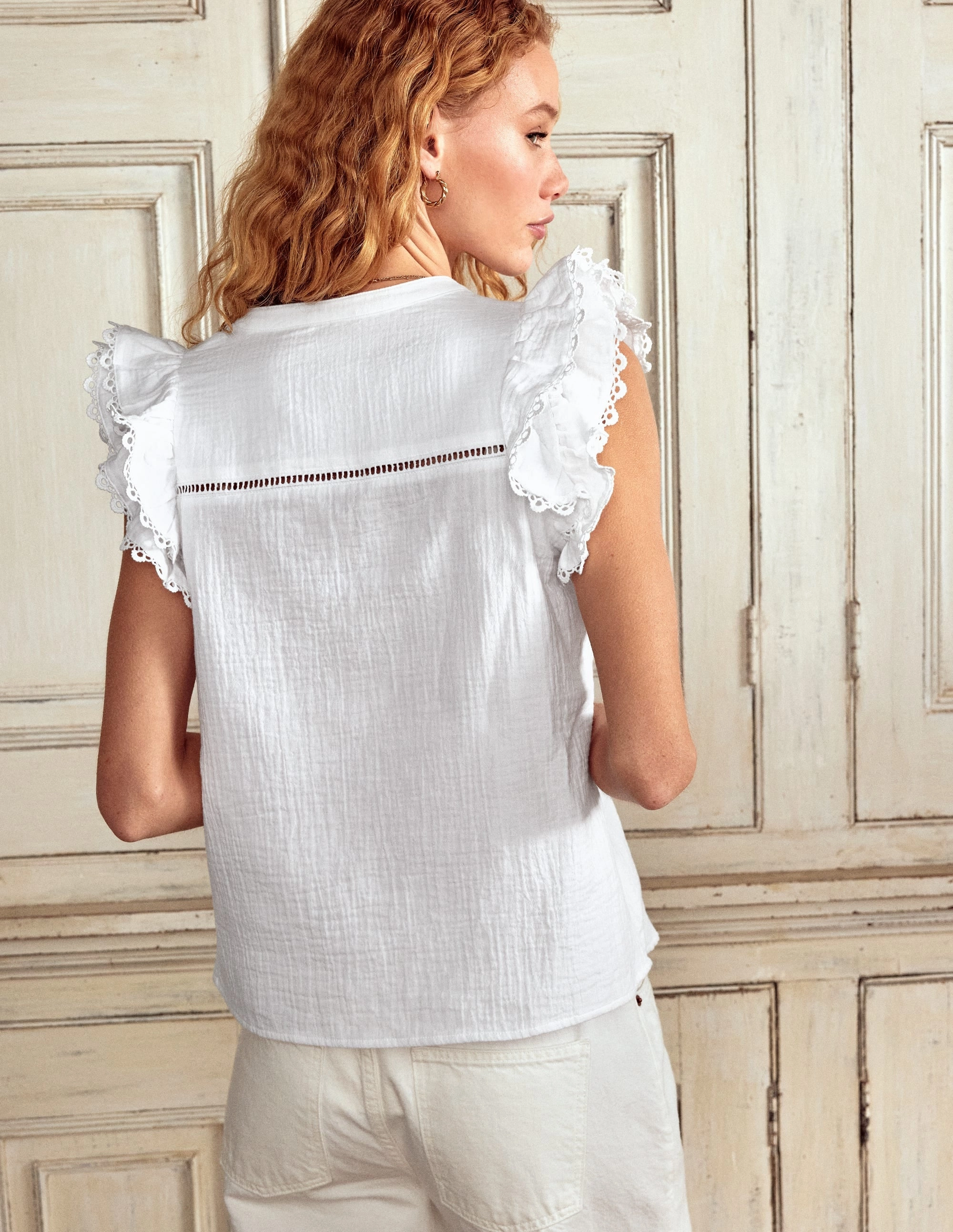 Sleeveless Double Cloth Top-White Compression Gradient OdorResistant Fabric