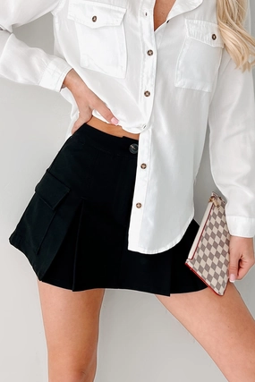 Street Comfort Gripper Waistband Focused and Fierce Pleated Cargo Mini Skort (Black)
