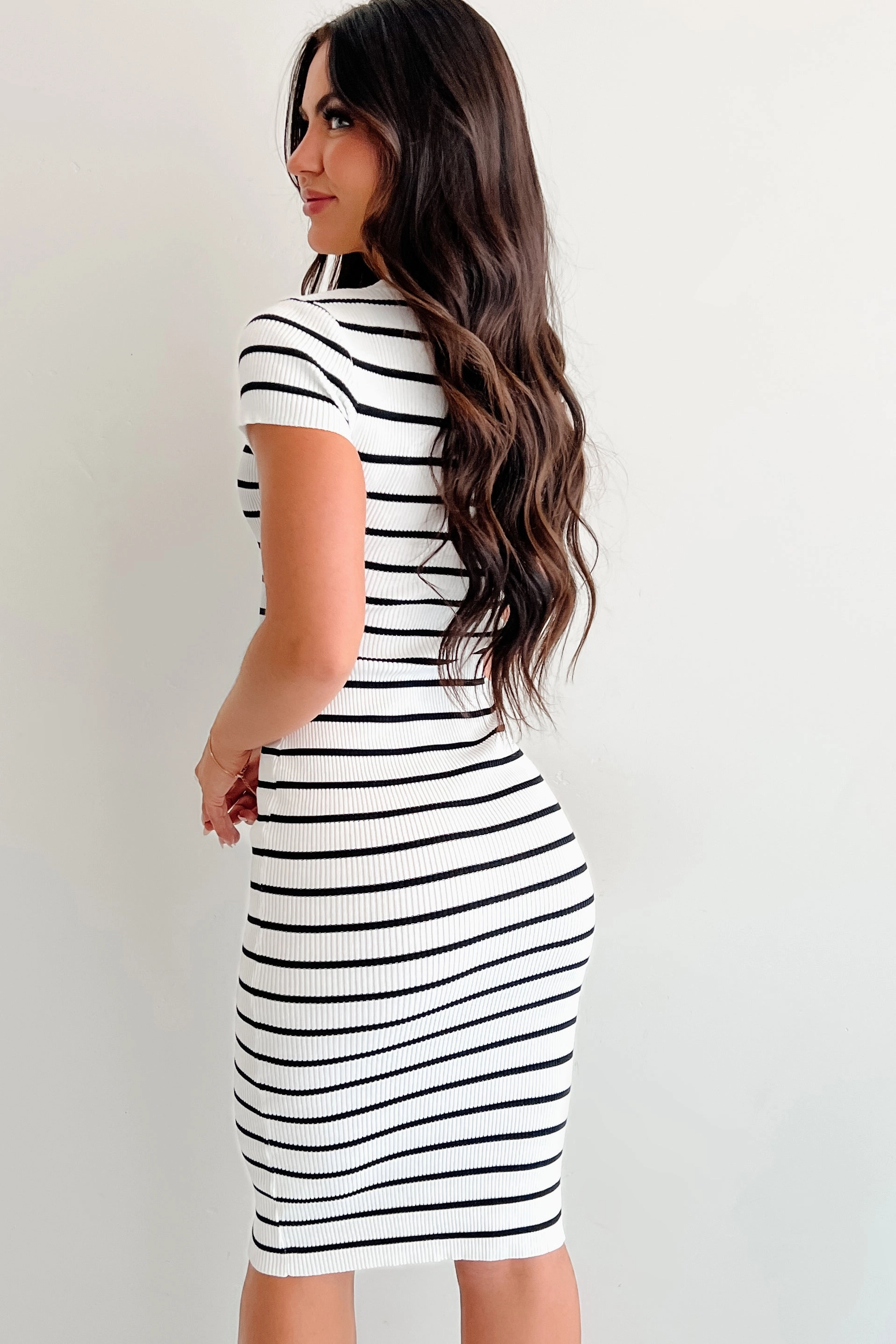 Stretchable The Real Thing Striped Bodycon Midi Dress (White)