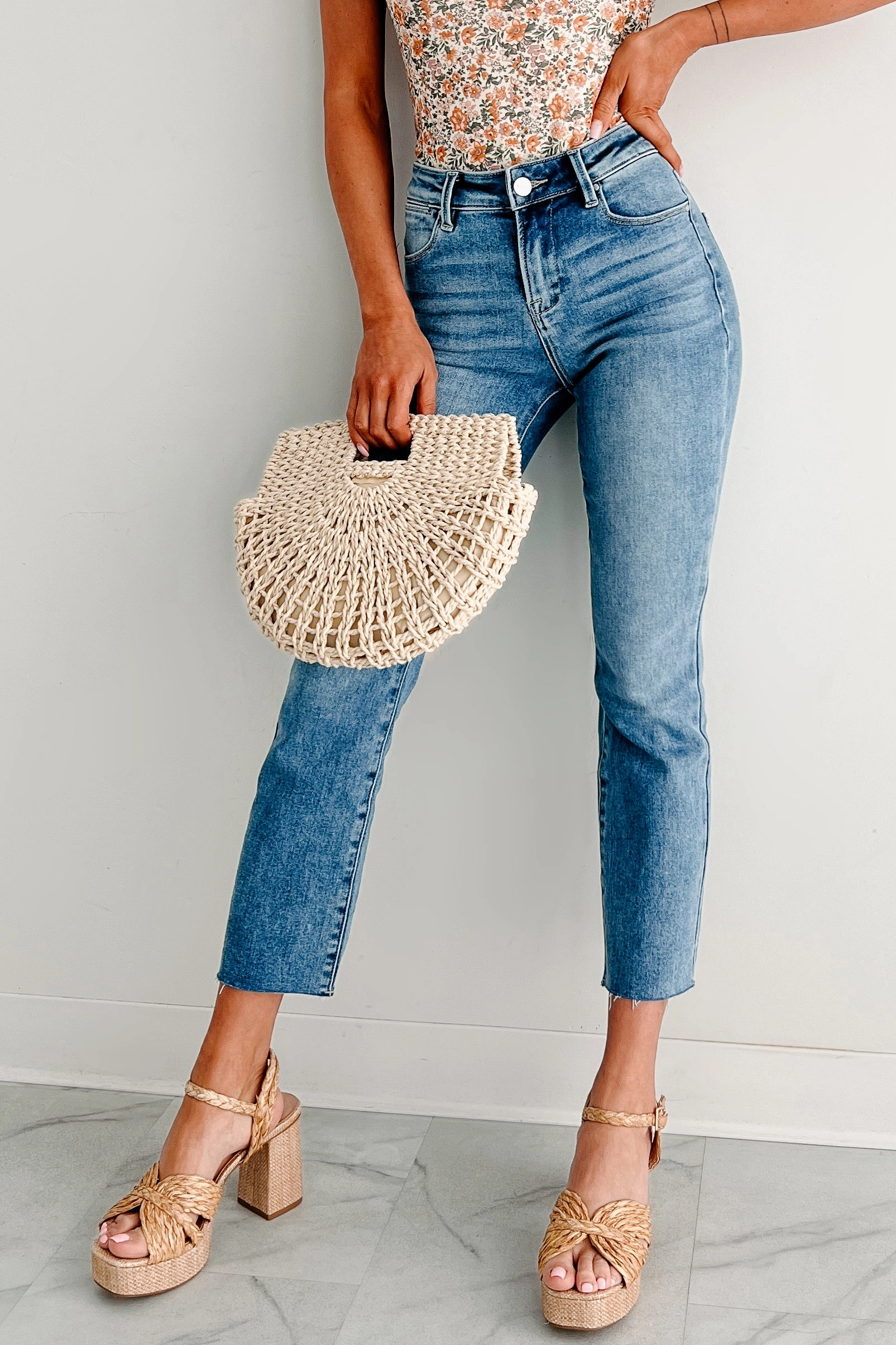 Loose Sweater Hazel Mid Rise Crop Straight Risen Jeans (Medium)