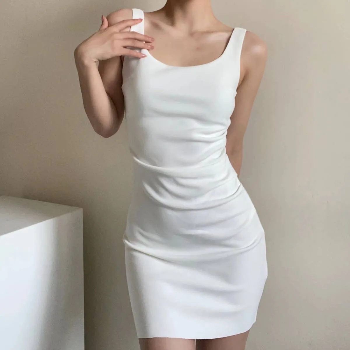 Subtle Touch Minimal Touch COLLAR SLIM-FIT TEMPERAMENT WRAP BUTTOCK DRESS_CWDSD3642