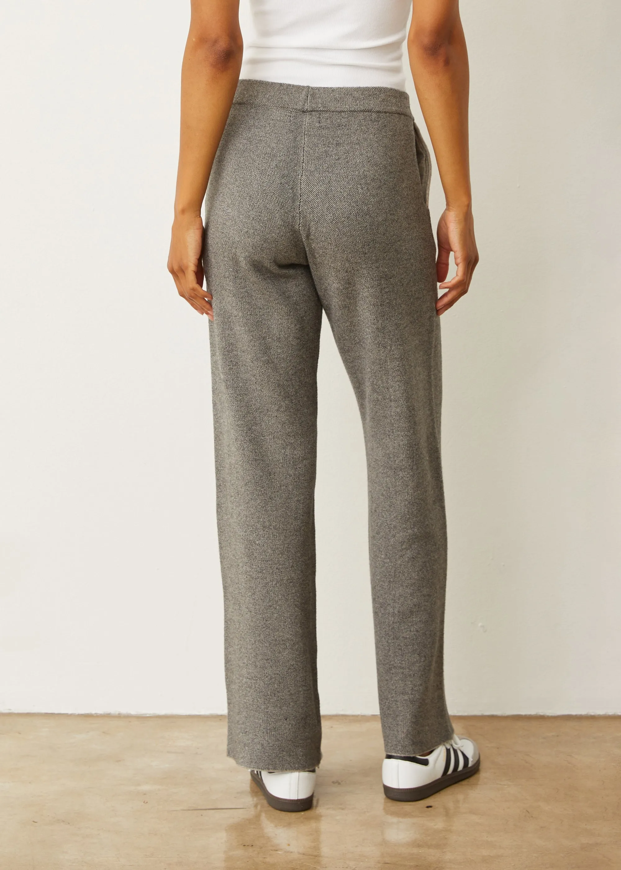 Soft Knit Two Tone Trouser Light Fabric Slim Waist