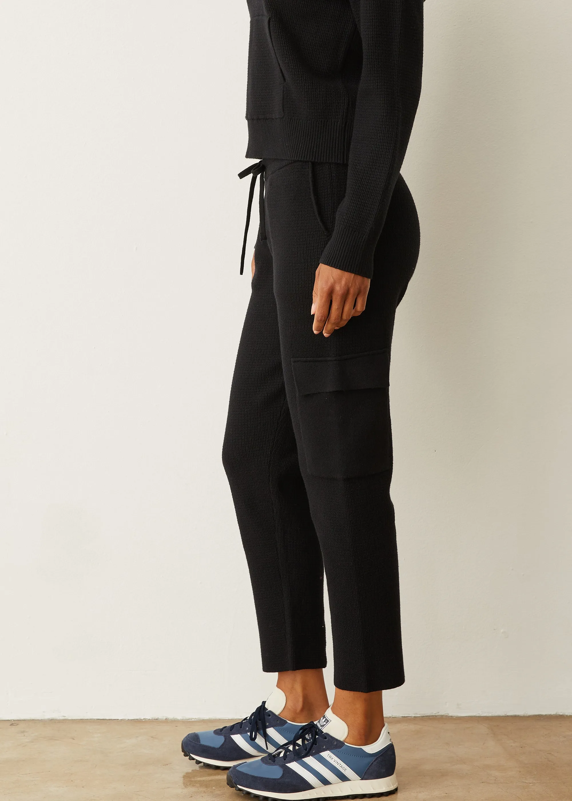 Sleek lines Comfortable Cut Soft Knit Waffle Cargo Jogger