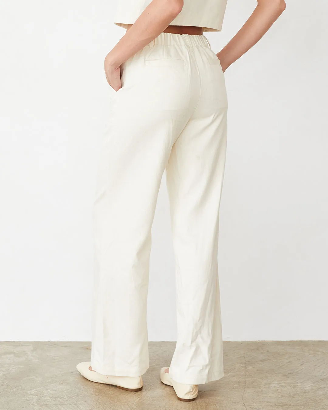 Athletic Look Soft Twill Patch Pocket Pant