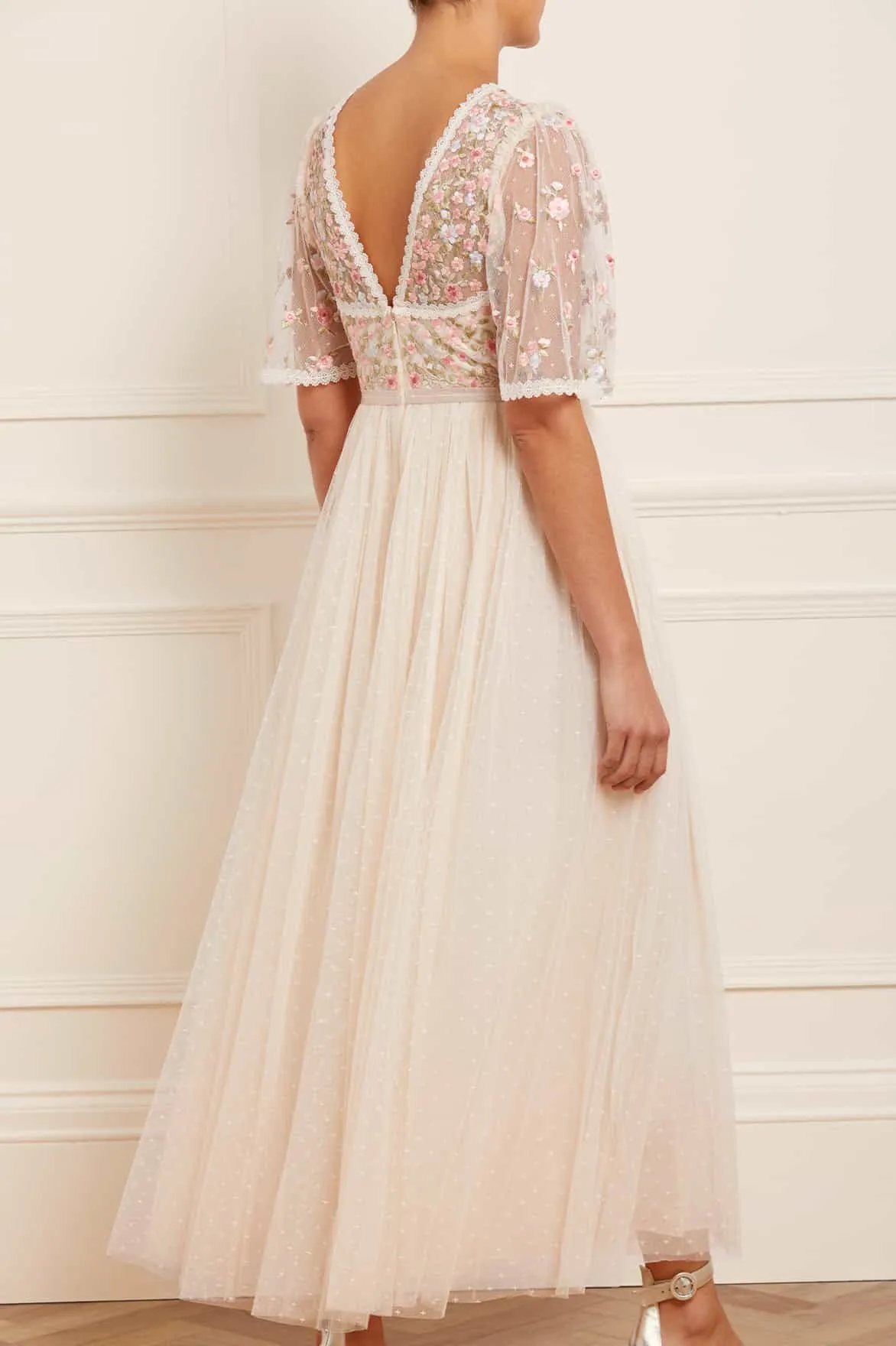 Pleated-Texture Ribbon Bouquet Bodice Ankle Gown