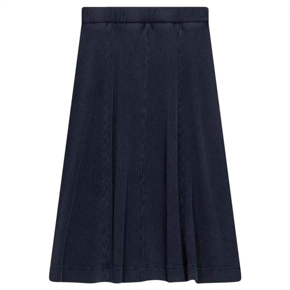 Shape Enhancing Stylish Finish Spades Dark Denim Wash Ribbed Paneled Stone Wash 27" SB3CM8391SW