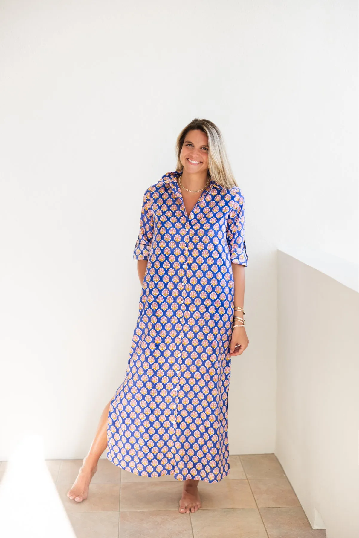 St. Ives Dress Scattered Bouquets Lounge Vibes Satin-Sleeve