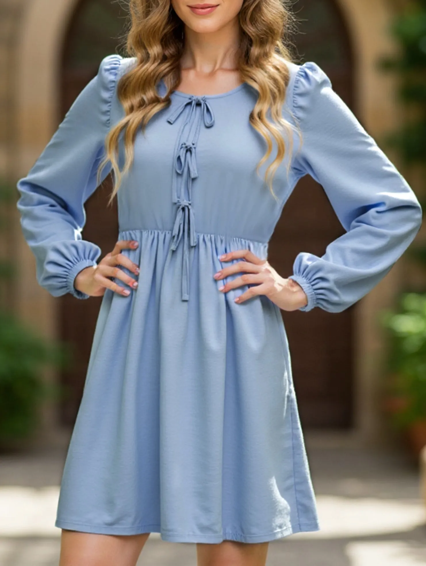 Stylish and comfortable lace-up dress Soft Movement