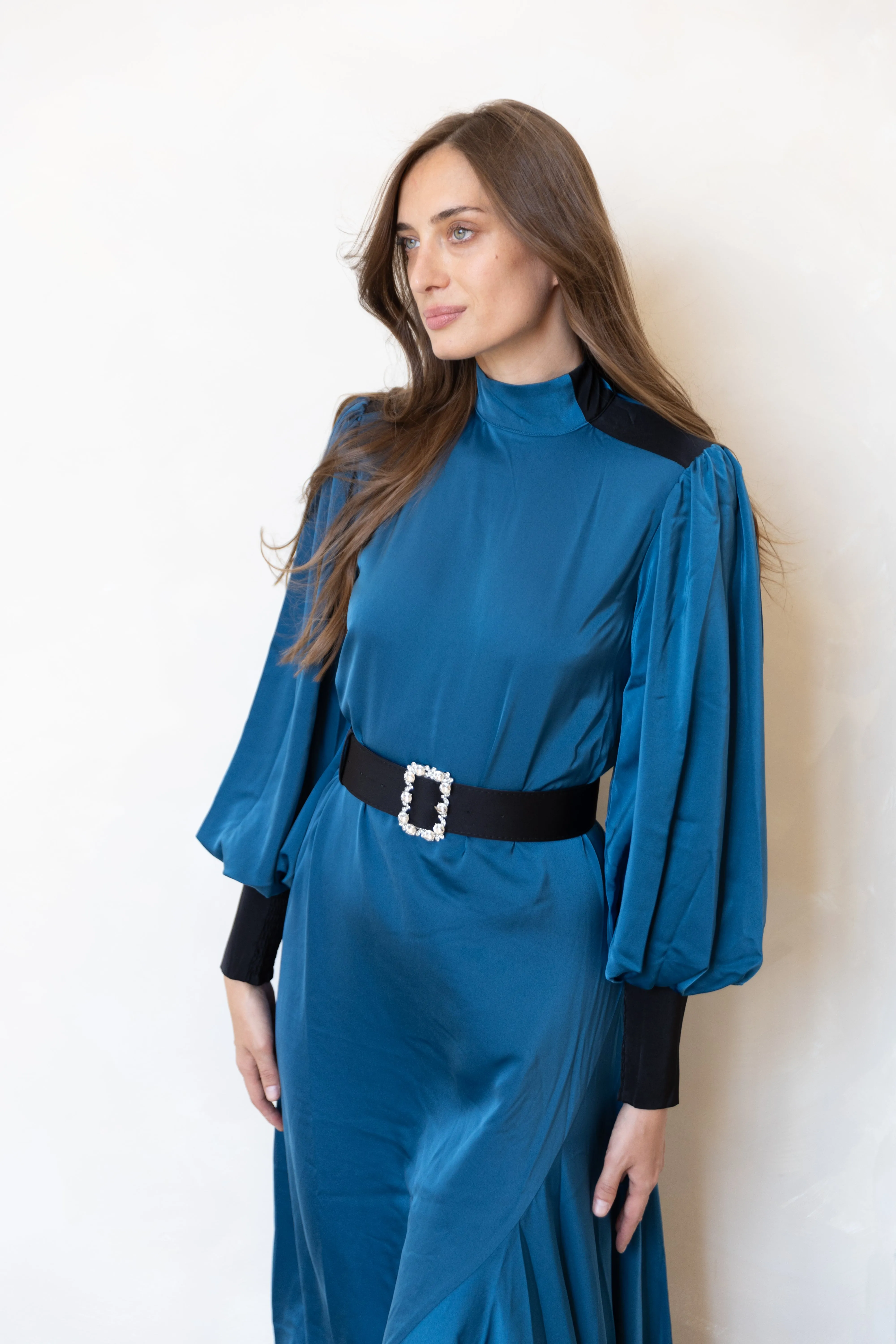 Camilla Blue Autumn-Season Neutral palette